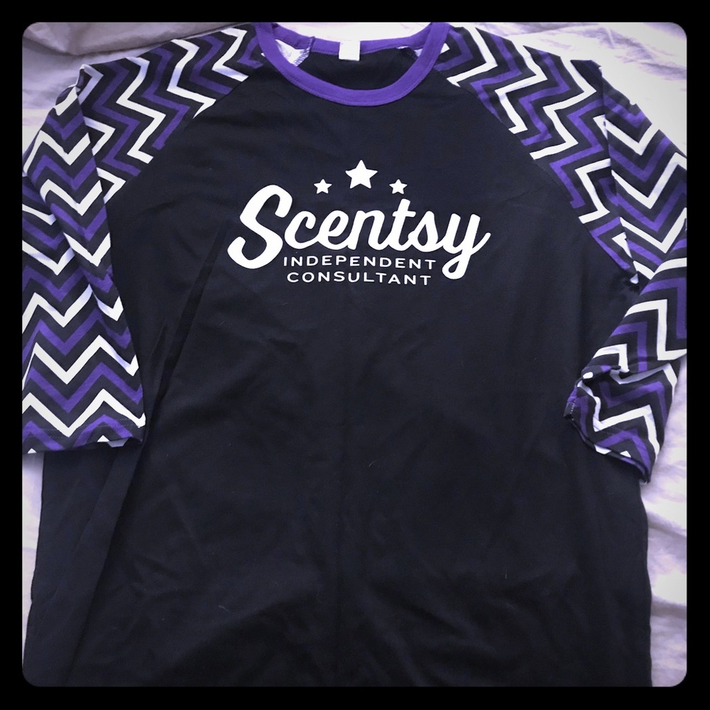 BNWOT 2xl Scentsy Independent Consultant 3/4 shirt